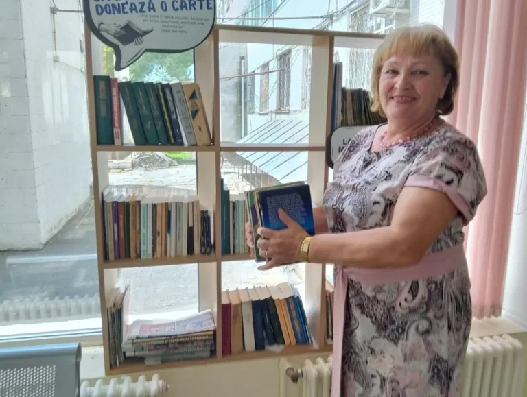 Donație de cărți pentru biblioteca Institutului Oncologic din Chișinău din partea UPRM
