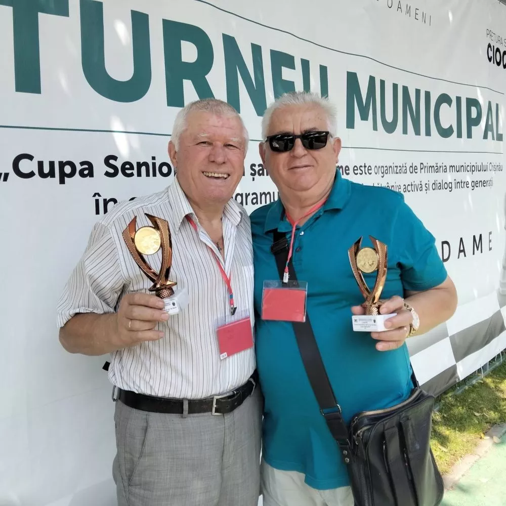Participanti la Turneul Municipal de șah și joc de dame Cupa Seniorilor 2026